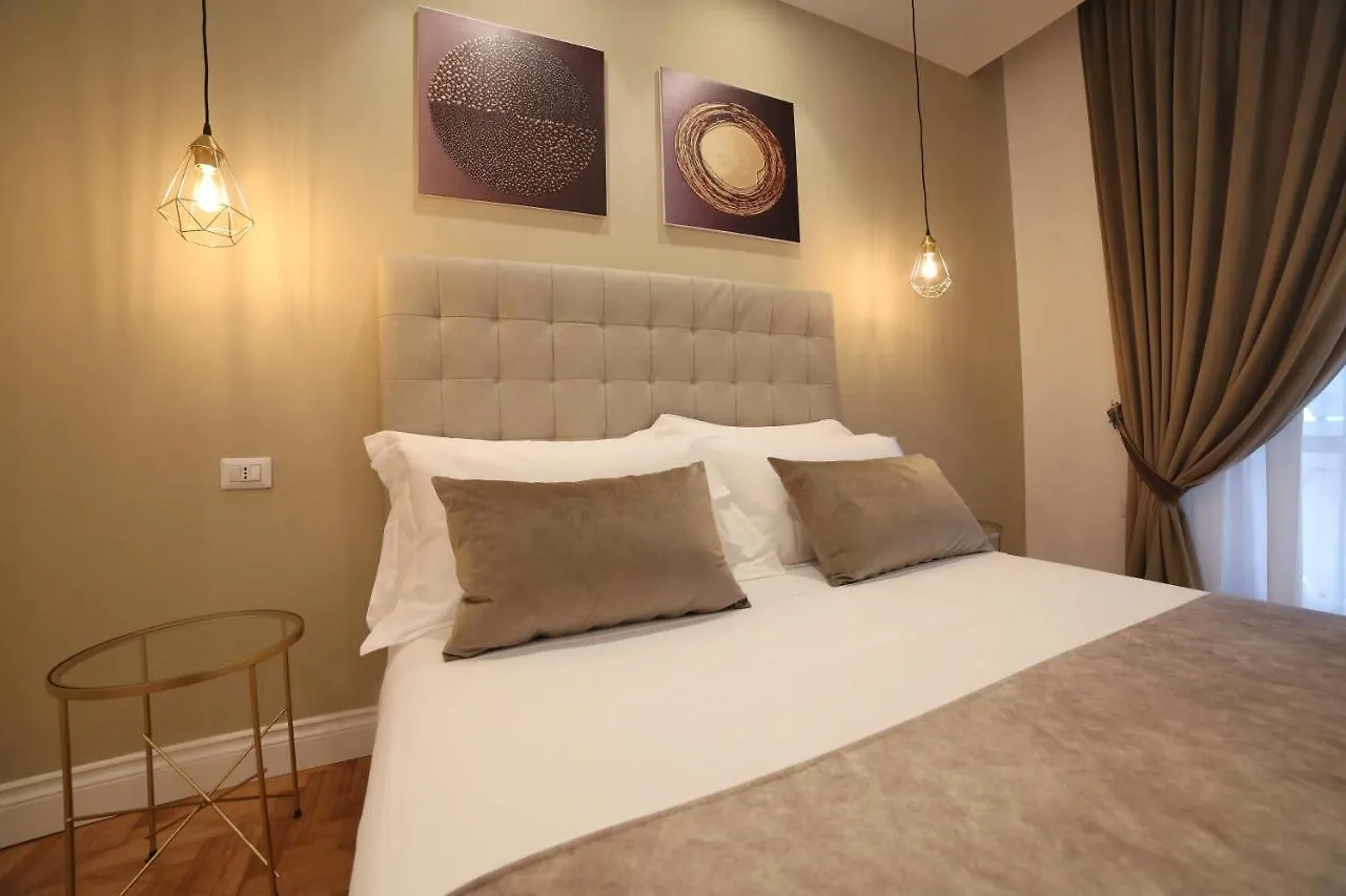 B&B Villa Sant'Elmo Con Parcheggio Interno Неаполь 0*,  Италия
