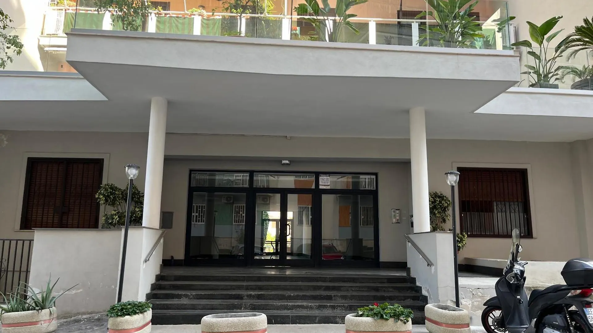 B&B Villa Sant'Elmo Con Parcheggio Interno Neapol 0*,  Itálie